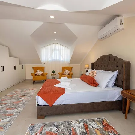 Close To Oludeniz 5 Bedroom فيلة *